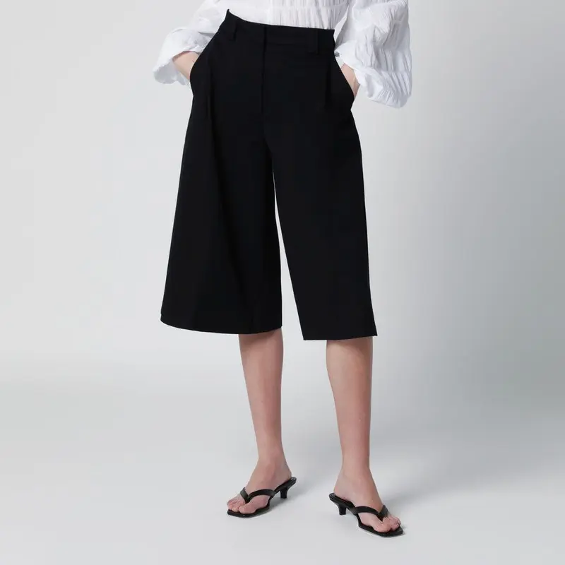 Black Cotton Dakota Bermuda Shorts - Thelatest