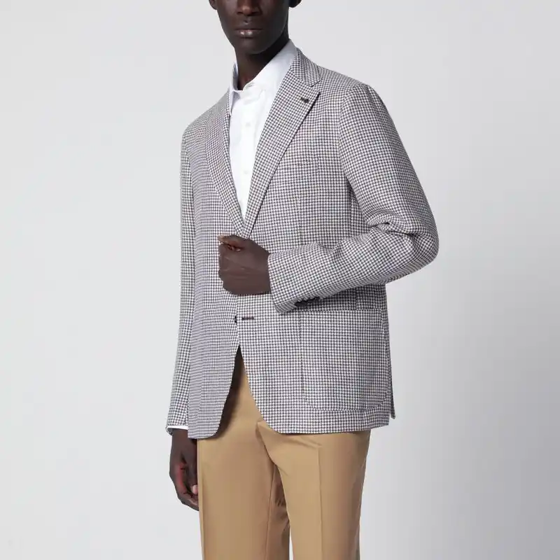 Single-Breasted Jacket With Brown Pattern