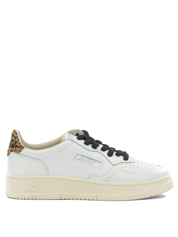 Medalist Low Sneakers & Slip-On White