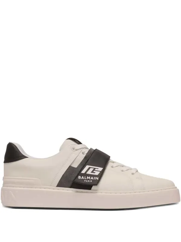 B-Court Sneakers