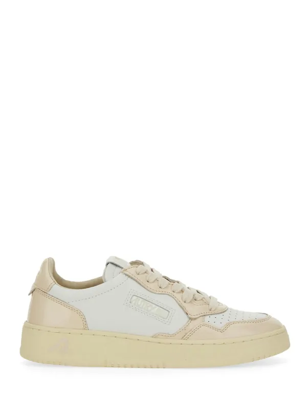 Medalist Low Sneaker - Autry