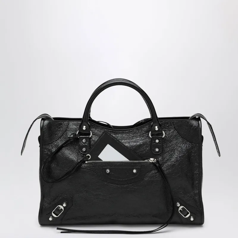Le City Medium Bag In Arena Lambskin Leather Black - Balenciaga