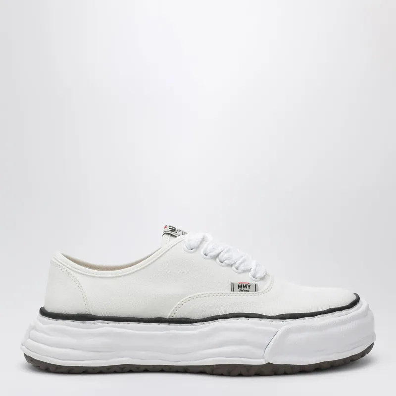 Baker Sneakers In White Canvas - Maison Mihara Yasuhiro