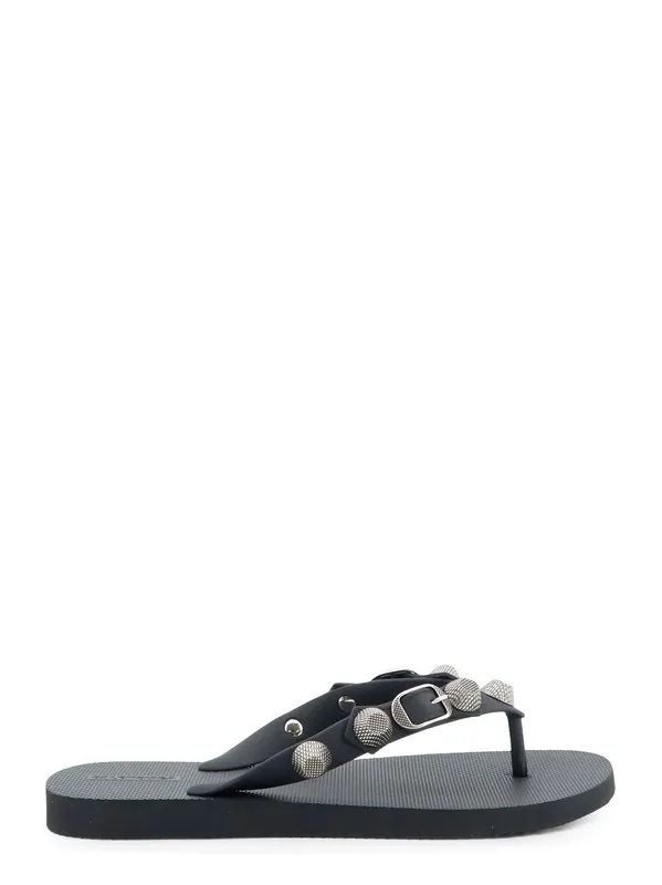 Cagole Flip-Flops With Iconic Metal Details