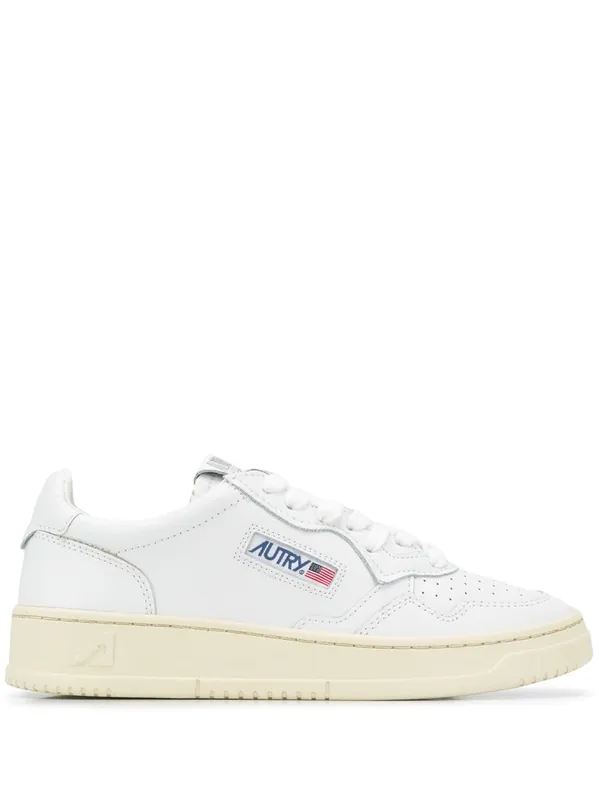 Medalist Low Sneakers In White Leather - Autry