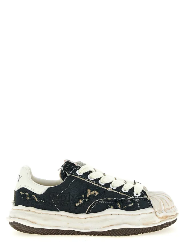 Blakey Sneakers White/Black - Maison Mihara Yasuhiro