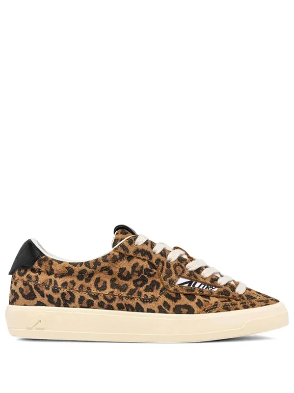 Windscape Low Sneakers In Leopard And Black Suede - Autry