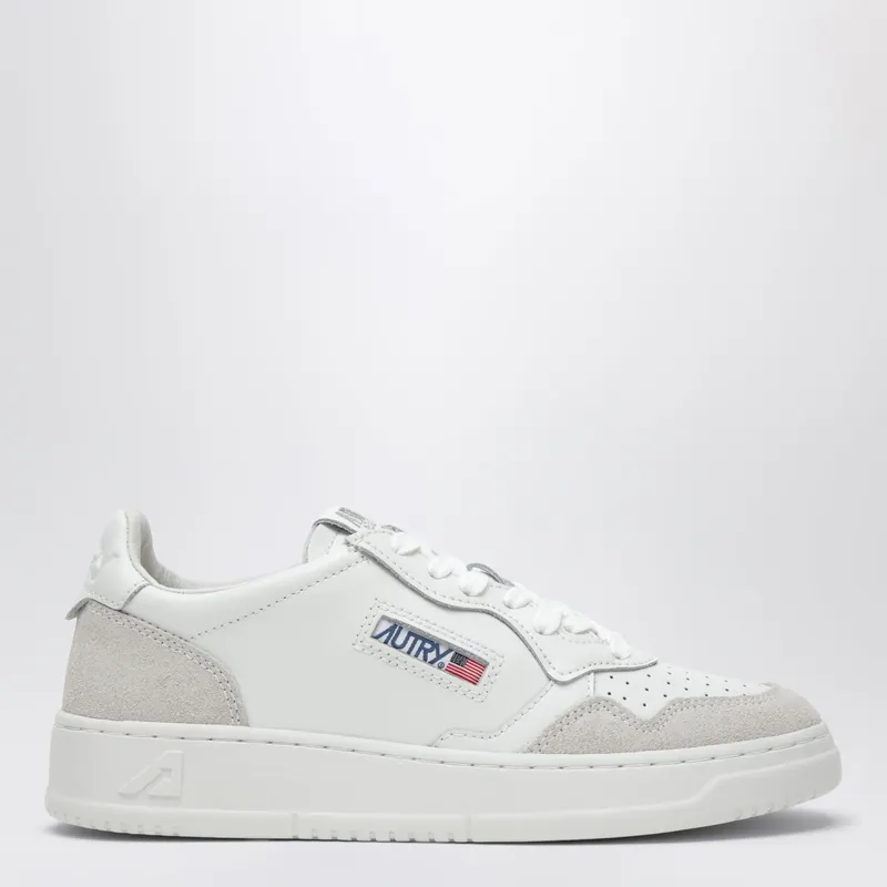 Medalist Low Sneakers In White Leather And Suede - Autry