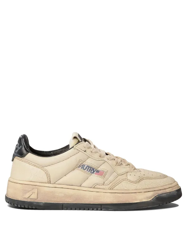 Medalist Low Sneakers & Slip-On Beige