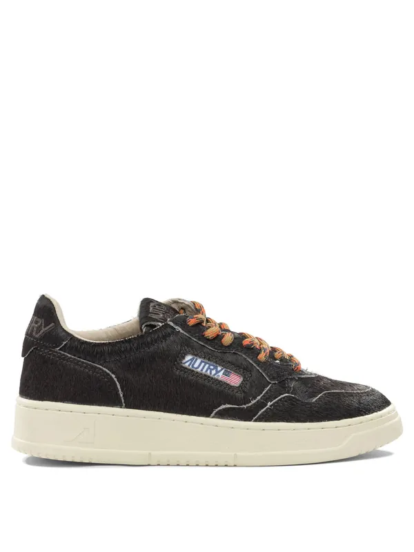 Medalist Low Sneakers & Slip-On Black
