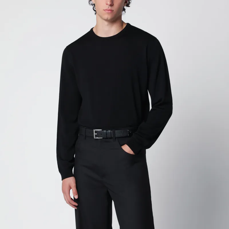 Black Wool Crew-Neck Knit Sweater