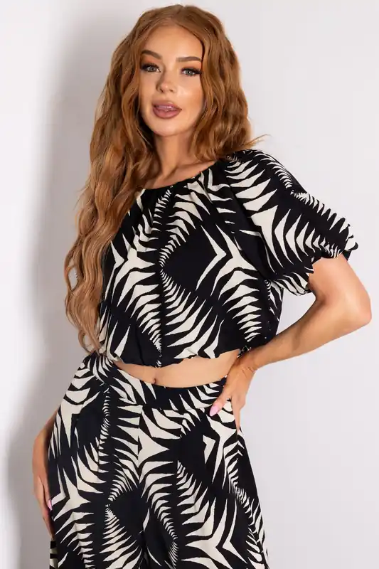 Black and Cream Puff Sleeve Crop Top - Fore Collection