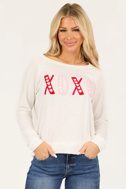 Off White 'XOXO' Embroidered Raglan Pullover Top - BiBi
