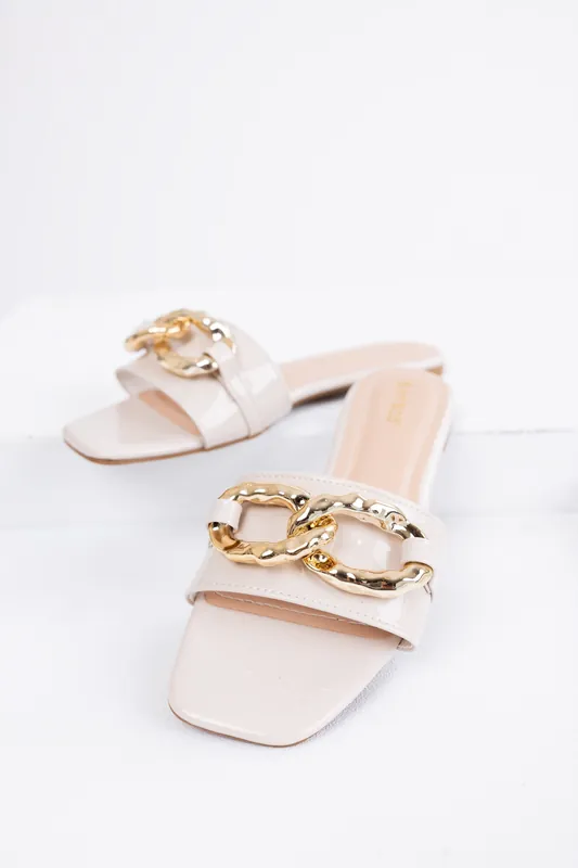 Vanilla Patent Leather Link Chain Flat Sandals - JP ORIGINAL CORP