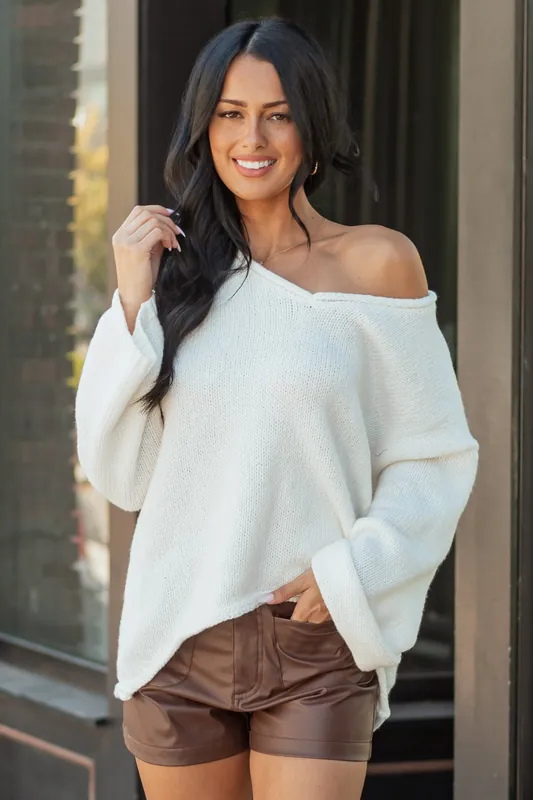Lovelo Ivory V Neck Long Sleeve Chunky Knit Sweater - GeeGee