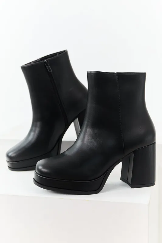 Black Faux Leather Block Heel Round Toe Booties - FORTUNE DYNAMIC