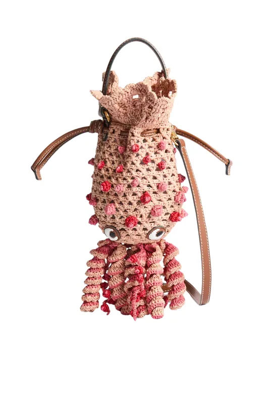 Raffia Squid Crossbody | Natural Raffia Pink - Anya Hindmarch