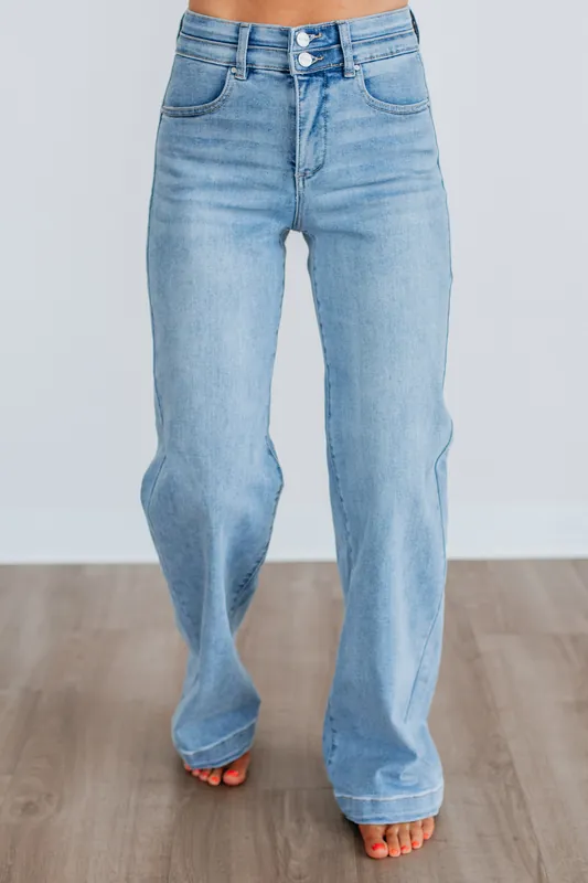 Kamiah Risen Jeans - Light Wash
