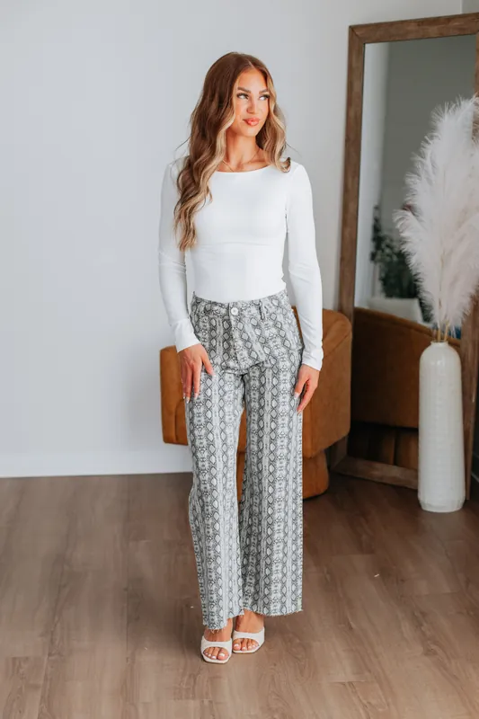 Scale Back Wide Leg Pants - Miou Muse
