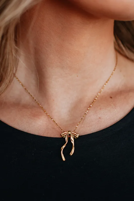 Shaylyn Bow Necklace - Lauren Kenzie
