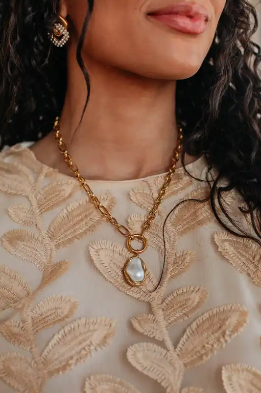 Courtnie Pearl Necklace - Lauren Kenzie