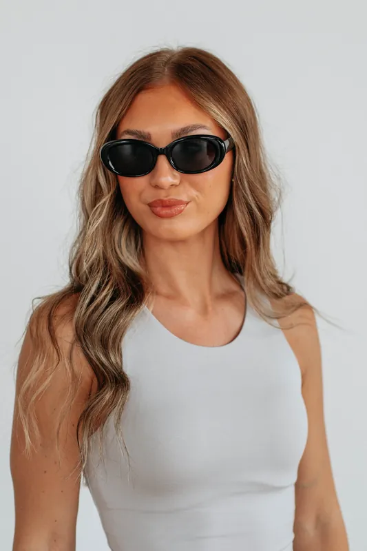 Throwing Shade Sunglasses - Fashion City