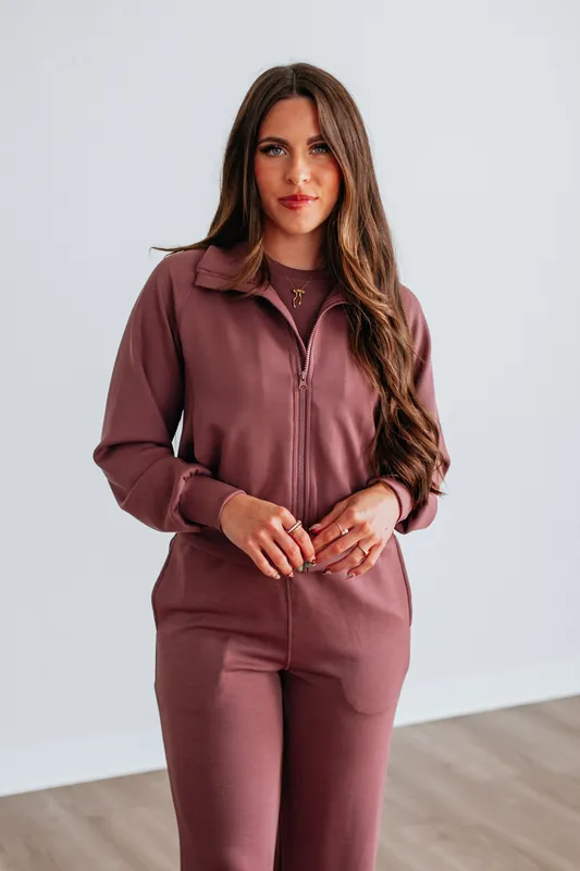 Aleena Active Jacket - Mono B