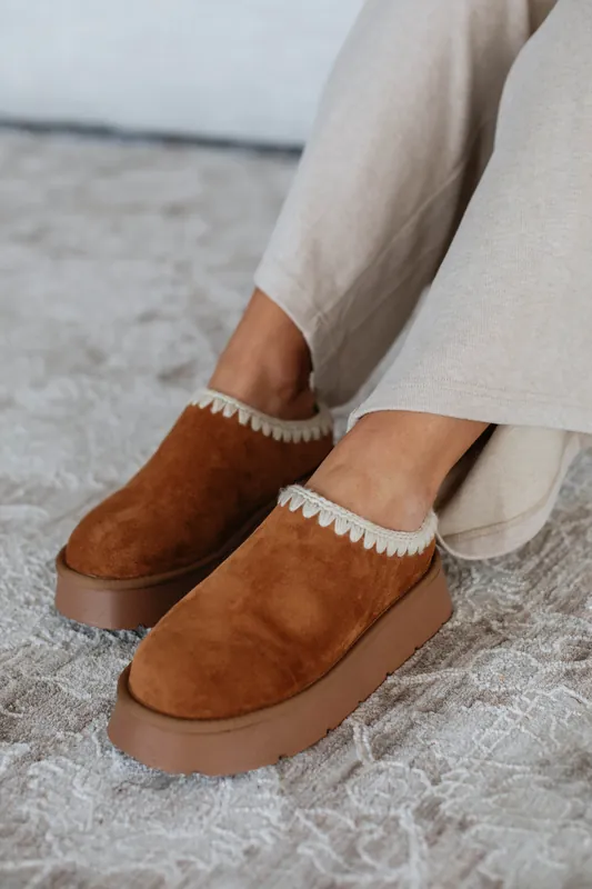 Tread Softly Platform Slippers - Oasis Society