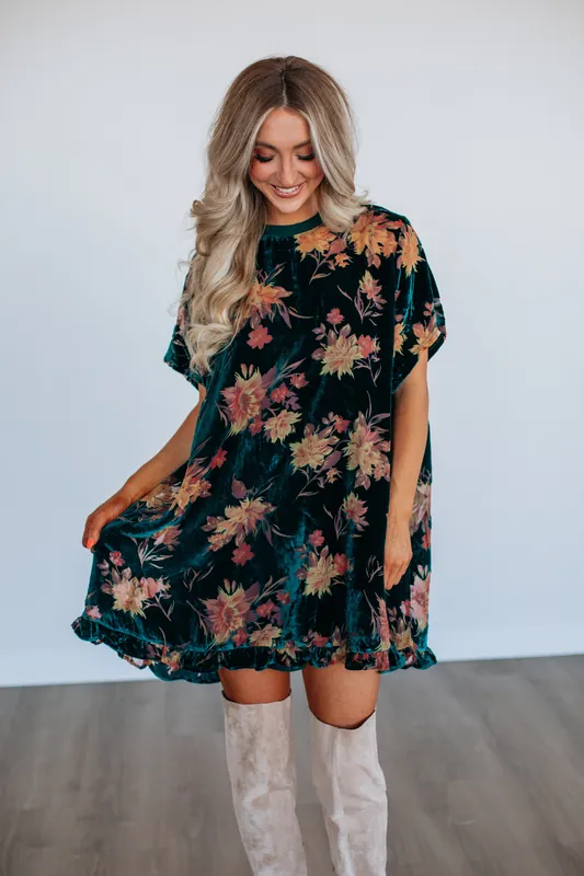 Verity Floral Velvet Dress - Wishlist