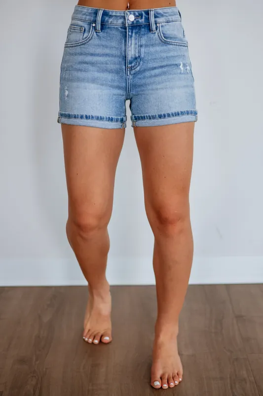 Tierney Risen Shorts - Light Wash