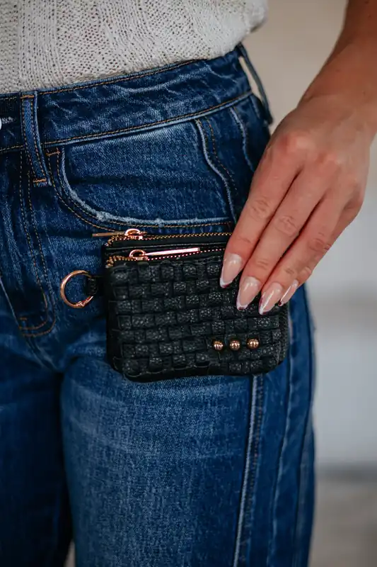 Lynnea Woven Wallet - Pretty Simple