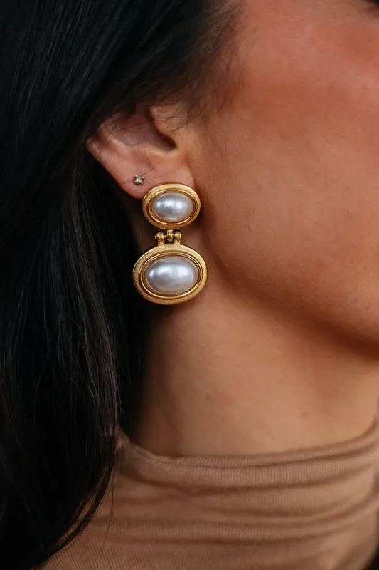 Darby Pearl Earrings - Lauren Kenzie