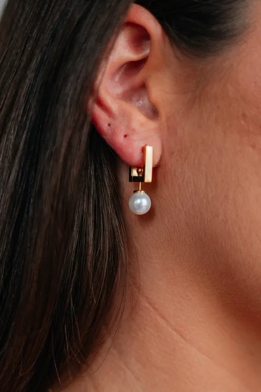 Maude Pearl Earrings - Lauren Kenzie