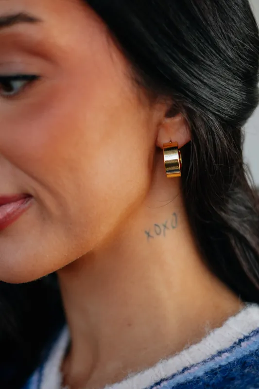 Anita Huggie Hoop Earrings - Lauren Kenzie