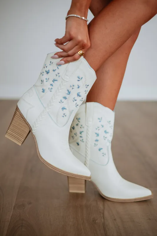 Simply Sweet Cowgirl Boots - MIA