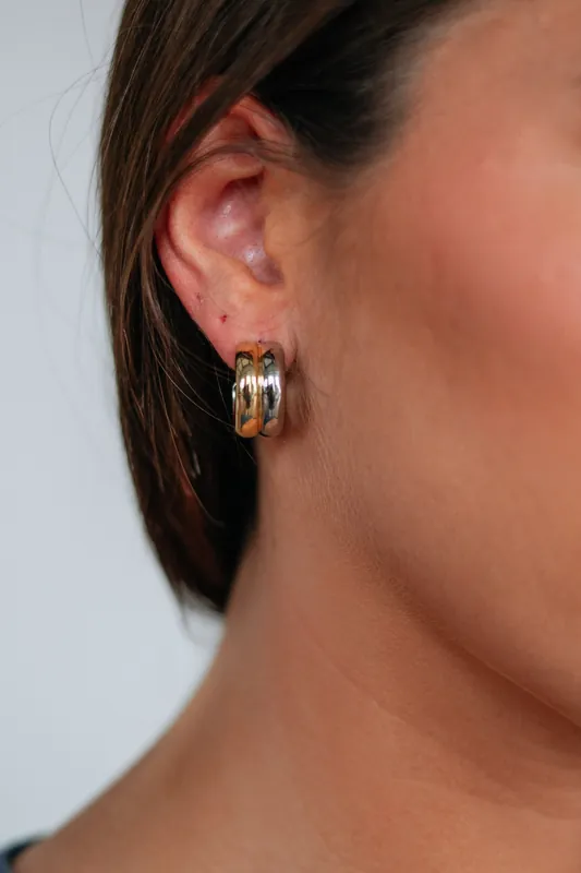 Cameliah Hoop Earrings - Fame Accessories