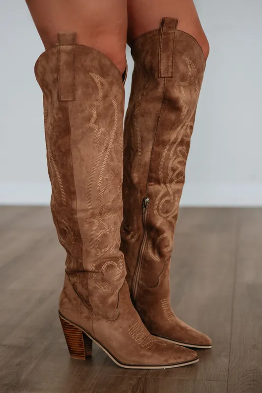 Strut Like You Mean It Cowgirl Boots - Miim