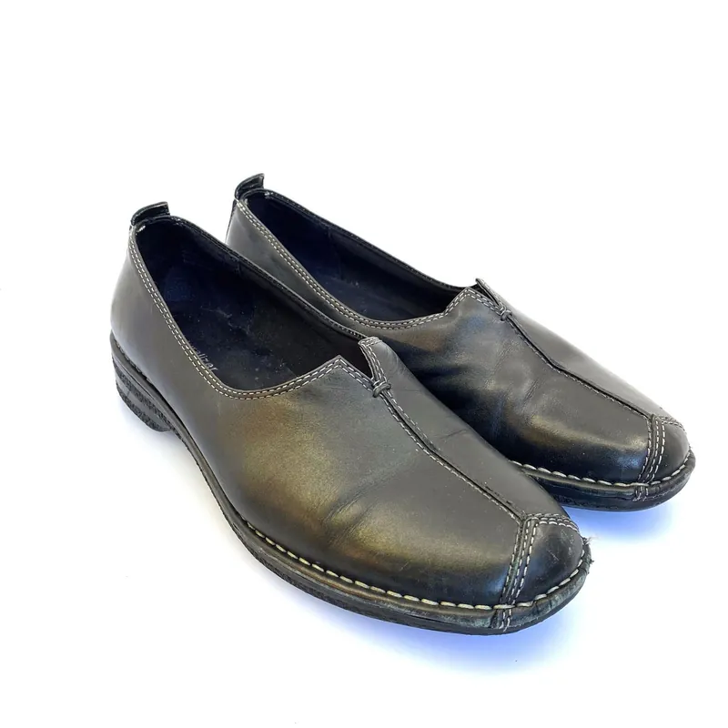 Comfortable Naturalizer Womens Leather Flats - Size 10W - Black - Very Good