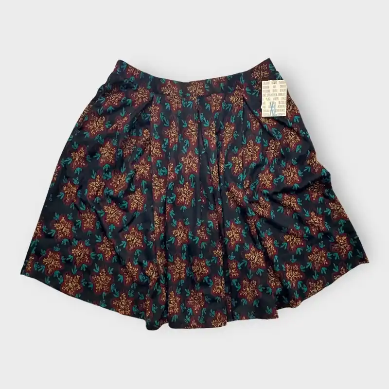LuLaRoe Madison Pleated Skirt | XL (18-20) | Red/Teal Floral | NWT