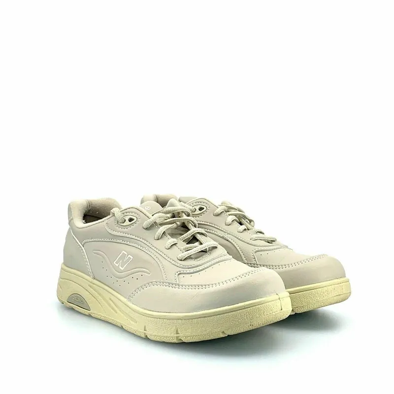 New Balance Womens 811 Rollbar Beige Sneakers Shoes Lace Up Size 6.5B