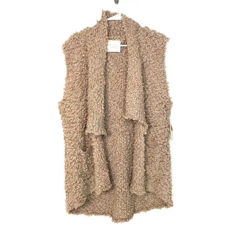 Altar’d State Womens Sweater Vest Size L Icy Beige Wooly NWT - Altar'd State