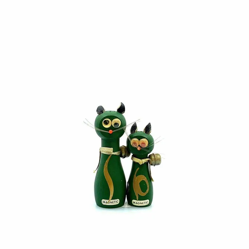 Vintage Green Cat Hand Painted Magnetic Wood Salt & Pepper Shakers Set - Unmarked