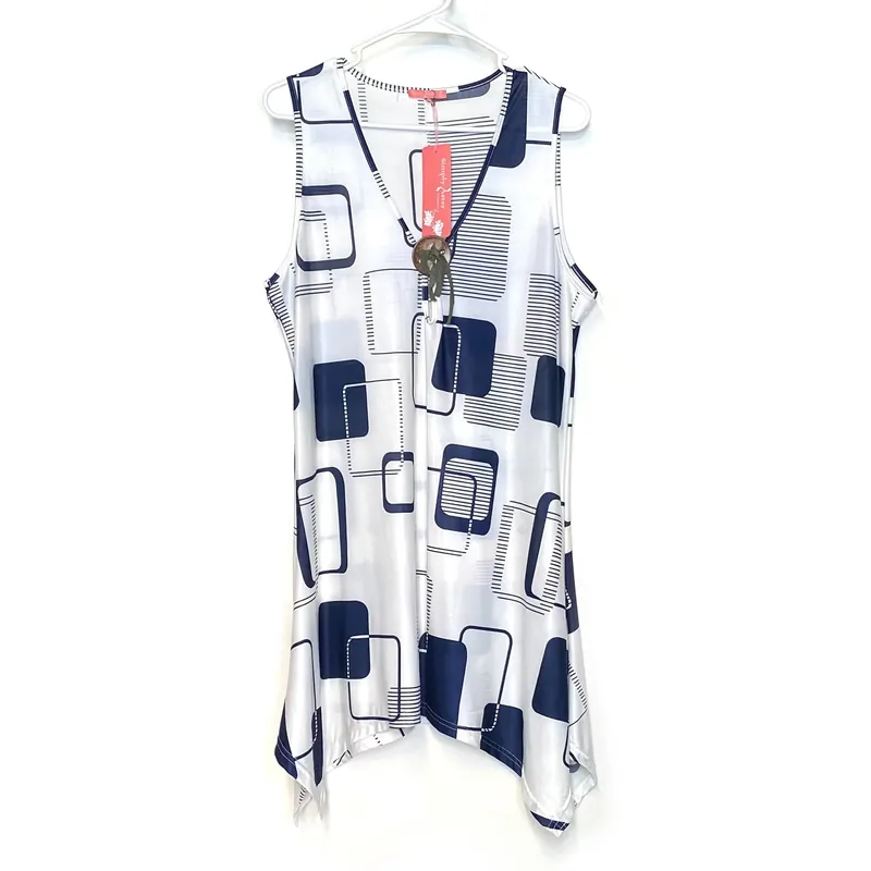 Simply Aster Womens Size 2X White Blue Tunic Shirt Blouse Top (NWT)