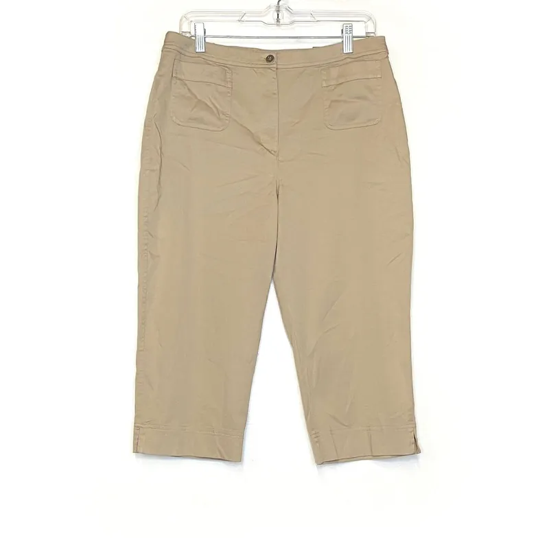 Chicos Modern Womens Size 2 Relaxed ‘Iced Coffee’ Beige Crop Pants NWT