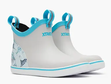 XTRATUF® Kids' Cloud Grey/Sailfish Stripe Guy Harvey Ankle Deck Boots - Footwear
