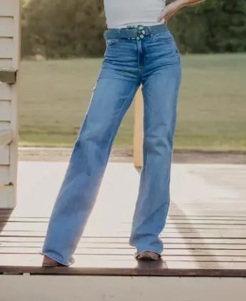 Cowgirl Couture® Ladies' CC Signature Boomer HR Boyfriend Jeans
