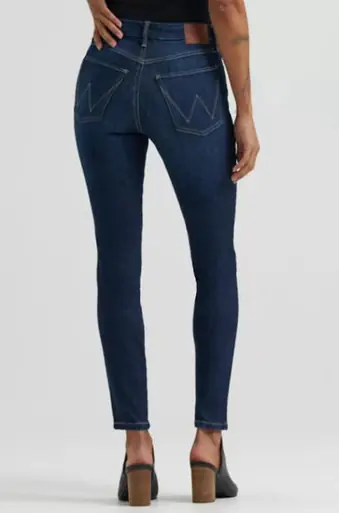 Wrangler® Ladies' Bespoke High Rise Skinny Jeans in Rae