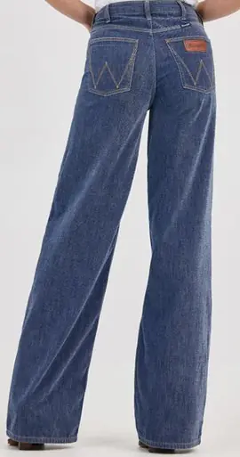 SALE Wrangler Retro® Ladies' Bailey HR Airy Wide Leg Jeans in Reagan - Sale Barn