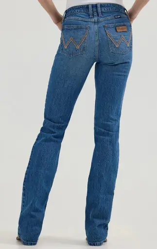 SALE Wrangler Retro® Ladies' Mae MR Boot Cut Jeans in Khloe - Sale Barn