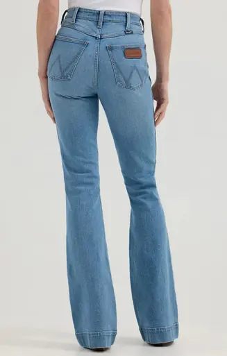 SALE Wrangler Retro® Ladies' Bailey HR Trouser Jeans in Jordyn - Sale Barn